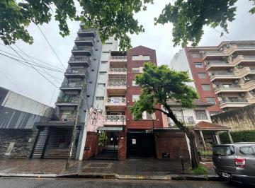 Departamento · 64m² · 3 Ambientes · 1 Cochera · Departamento Venta 3 Amb. Colon 118 Quilmes Centro