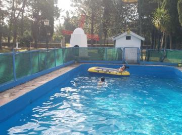 Quinta vacacional · 80m² · 1 Dormitorio · 1 Cochera · Venta - Quinta en 20 de Junio. Pontevedra