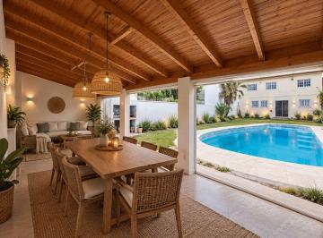 Casa · 241m² · 5 Ambientes · 2 Cocheras · Venta Casa 5 Amb Don Torcuato Apto Credito Pileta