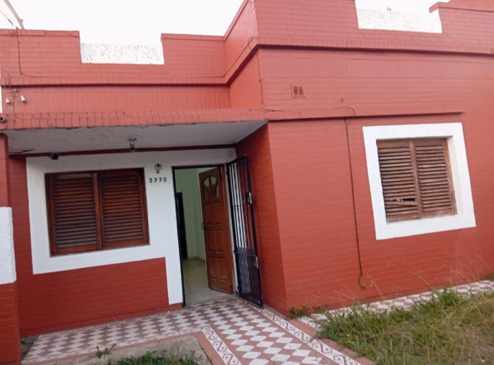 Casa · 180m² · 4 Ambientes · 1 Cochera