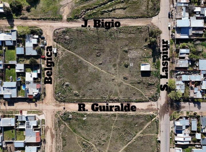 Terreno · 388m²