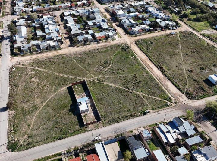Terreno · 300m²