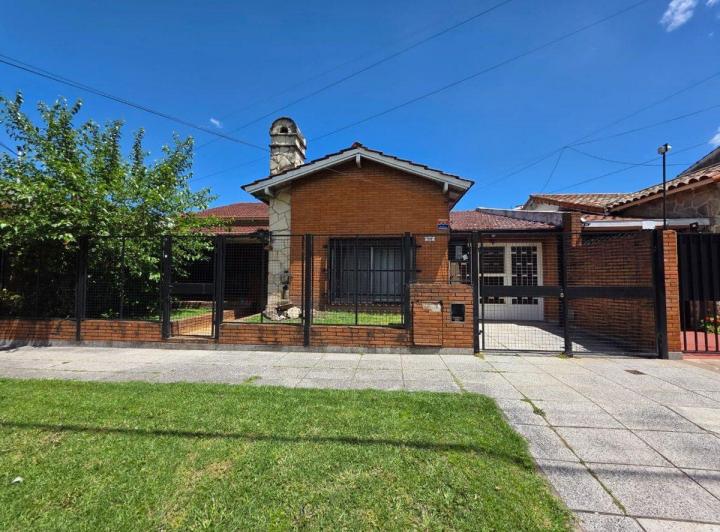 Casa · 132m² · 3 Ambientes · 1 Cochera
