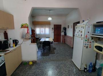 Casa · 72m² · 3 Ambientes · 1 Cochera · Venta Casa 3 Ambientes, El Palomar, Apto Credito!