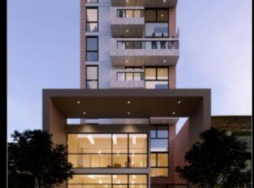 Local comercial · 139m² · 3 Ambientes · Venta Local Gigante! Tres Baños y Entrepiso