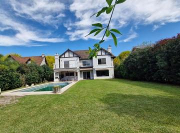 Casa · 244m² · 7 Ambientes · 3 Cocheras · Casa en Venta Club de Campo Pueyrredon - 5 Dorm. Mas Dependencia - Lni 926