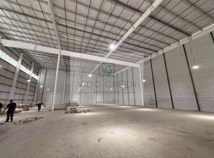 Depósito · 2552m²