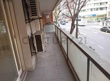 Oficina comercial · 93m² · 5 Ambientes · 2 Cocheras · Venta 5 Amb Palermo C/dep y 2 Cocheras Actualmente Consultorios