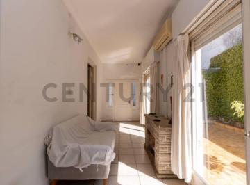 Casa · 120m² · 4 Ambientes · 1 Cochera · Casa en Venta en La Plata
