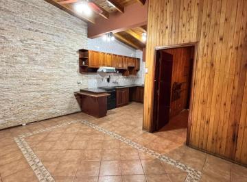 Casa de 5 ambientes, Guaymallén · Alto Dorrego - J Marquez N455