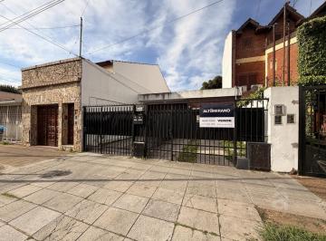 PH · 62m² · 3 Ambientes · 1 Cochera · Casa en Venta en Villa Ballester - PH Tres Ambientes con Cochera y Patio.