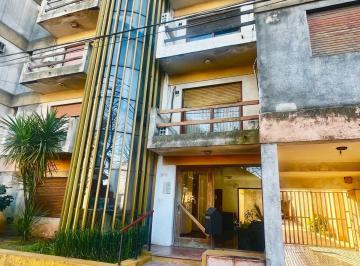 Departamento · 87m² · 5 Ambientes · 1 Cochera · Departamento en Venta en Rojas Zona Centrica