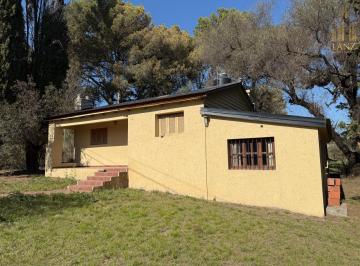 Casa · 110m² · 5 Ambientes · 2 Cocheras · Casa en Venta - Las Jarillas