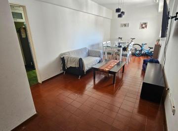 Departamento de 3 ambientes, Villa Devoto · Depto 3 Amb Cfte. S/lumin. Lav. Exc Ubic S/boulevard Chivilcoy a 20 Mtrs Avda Beiro