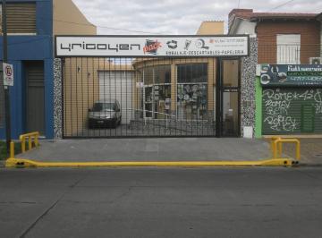 Local comercial · 140m² · 3 Ambientes · Local en Venta en Martinez