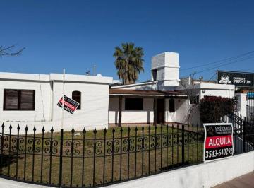Casa en Alquiler de 13 ambientes Villa Centenario · Casa en La Cordillera + Departamento