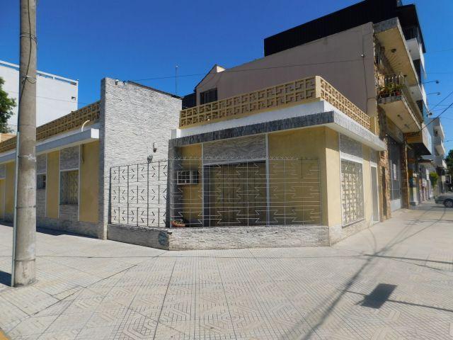 Casa · 180m² · 3 Ambientes · 1 Cochera