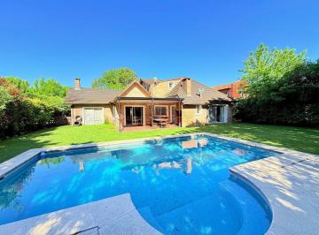 Casa · 190m² · 5 Ambientes · 2 Cocheras · Venta Casa 5 Amb. Pileta Parrilla, Pilar del Lago