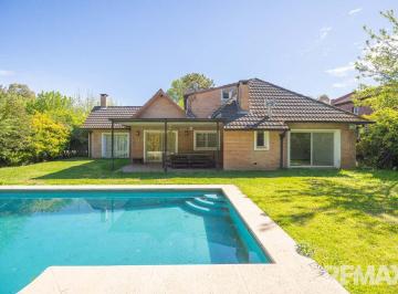 Casa · 190m² · 5 Ambientes · 2 Cocheras · Venta Casa 5 Amb. Pileta Parrilla, Pilar del Lago