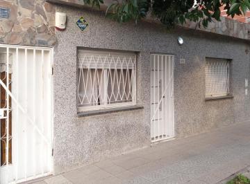 Casa · 72m² · 6 Ambientes · Casa en Barrio Belgrano