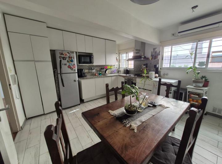 Departamento · 80m² · 5 Ambientes · 1 Cochera