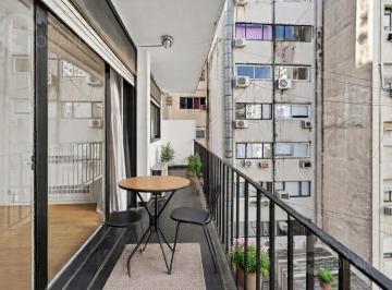Departamento · 78m² · 3 Ambientes · Venta Departamento 3 Ambientes con Dependencia, Toilette, Balcones y Palier Privado en Recoleta