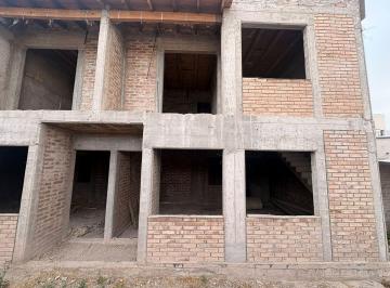 PH · 160m² · 4 Ambientes · 1 Cochera · Venta de Dptos en Construcción, Gllén.