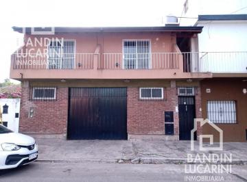 Departamento de 2 ambientes, Berazategui · Departamento en Berazategui en Alquiler en 1 Piso 2 Amb. Estacion Villa España