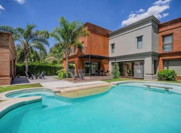 Casa · 552m² · 6 Ambientes · Venta Casa El Lauquen Club de Campo
