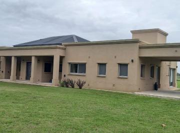 excelente casa · Capilla del Señor | Casa en La Macarena
