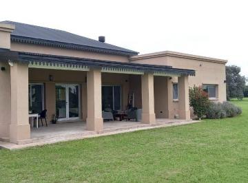 galería y parque · Capilla del Señor | Casa en La Macarena