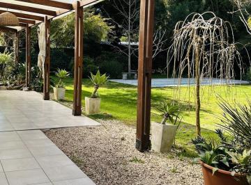 Casa · 119m² · 2 Ambientes · 3 Cocheras · Casa en Bosque Peralta Ramos