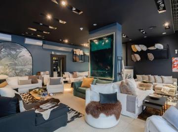 Local comercial · 76m² · Local Comercial en Av Quintana 288 — Recoleta