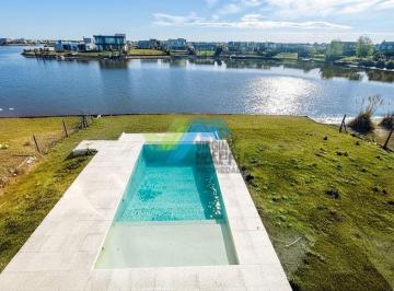 Casa · 260m² · 5 Ambientes · 2 Cocheras · Casa en Venta en San Sebastian - Area 7, San Sebastian, Escobar