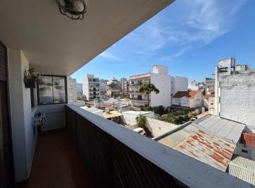Departamento · 2 Ambientes · 1 Cochera · Departamento en Chauvin