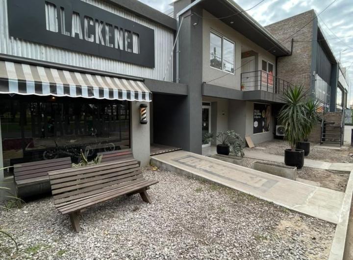 Casa · 250m² · 2 Dormitorios