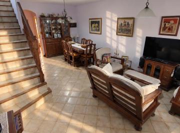 Casa de 4 ambientes, Floresta · Casa Duplex de 145 m² con 3 Dorm. en Venta en Floresta Norte