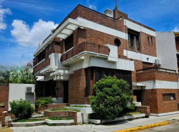 CA5-CA5-8479_2 · Venta de Casa 4 Ambientes en Versalles