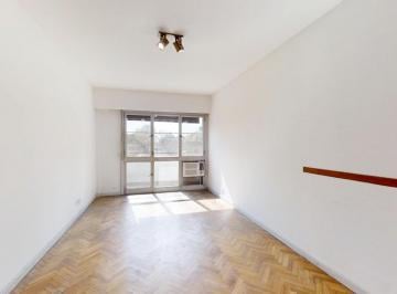 Departamento · 70m² · 3 Ambientes · Departamento en Venta de 3 Ambientes en Acassuso con Balcón y Lavadero