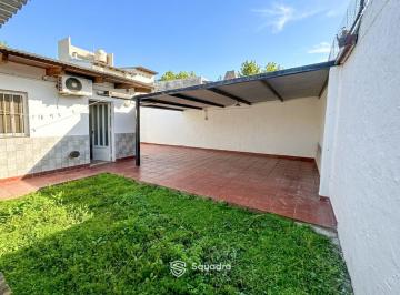 Casa · 42m² · 2 Ambientes · Venta - Casa de Pasillo un Dormitorio, Baño y Cocina Comedor - Fisherton Industrial, Rosario.