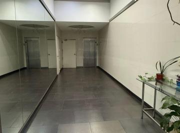 Departamento de 1 ambiente, Almagro · Amplio Monoambiente con Balcon Terraza Hospital Italiano