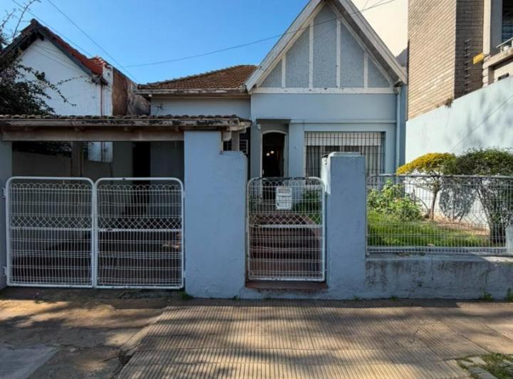 Casa · 224m² · 4 Ambientes · 1 Cochera