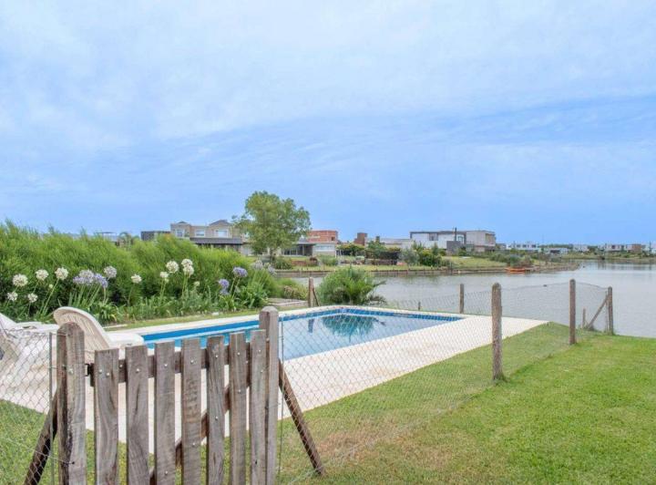 Casa · 154m² · 4 Ambientes · 1 Cochera