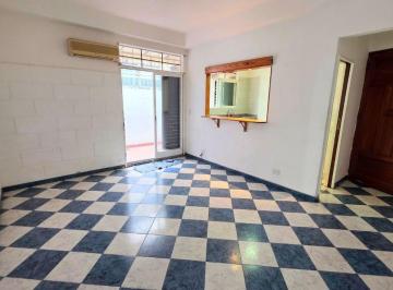 Departamento de 2 ambientes, Liniers · Depto en Primer Piso con Patio. Alquiler. Liniers.