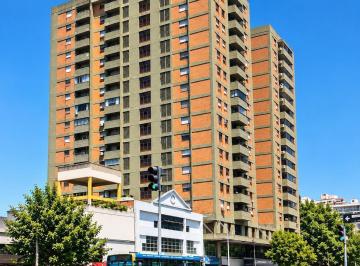 Departamento · 63m² · 2 Ambientes · 1 Cochera · Excelente Depto 2 Amb C/amplia Cochera y Baulera!