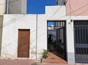 PH · 39m² · 2 Ambientes · PH en Venta - Zona Macrocentro - Calle Gorriti 28