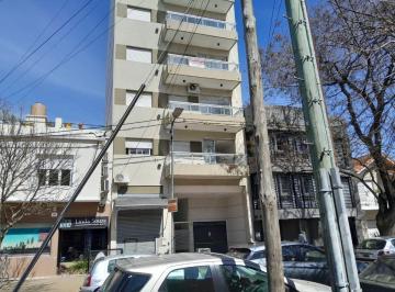 Departamento de 3 ambientes, La Plata · Departamento en Alquiler - 2 Dorm. con Cochera Cubierta - 6 Entre 33 y 34