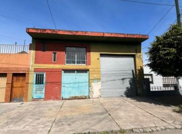 BYI-BYI-187_2 · Buen Galpón de 350 m² en Interesante Zona!