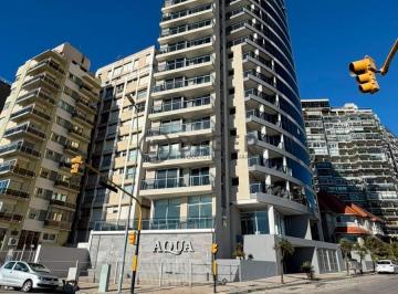 Departamento · 75m² · 3 Ambientes · En Venta Tres Ambientes Al Frente con Balcón, Güemes