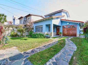Casa · 169m² · 4 Ambientes · 2 Cocheras · Venta Casa en Victoria Gran Lote Propio